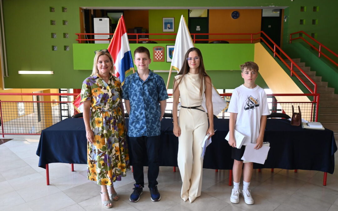 Svečana podjela svjedodžbi učenicima osmih razreda